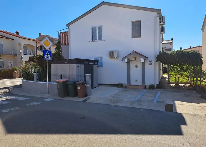 Jacqueline * Ζαντάρ