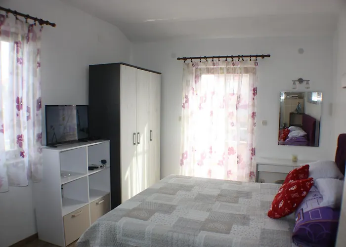 Jacqueline Apartament