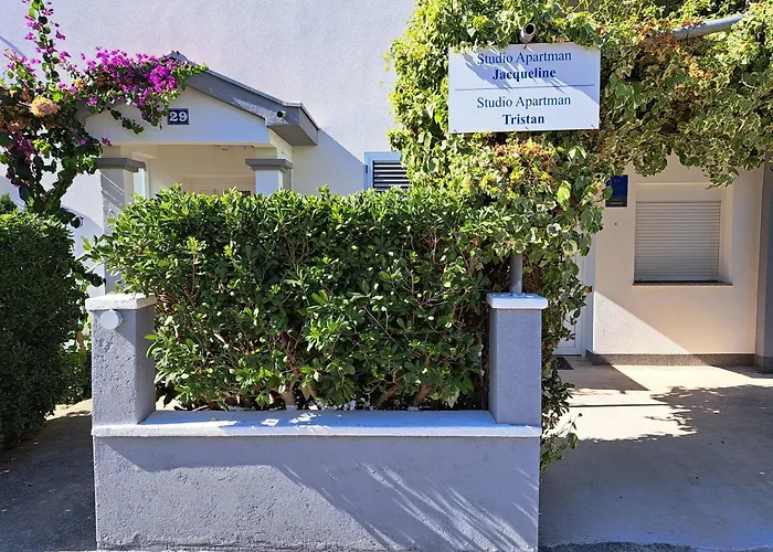 Apartament Jacqueline *